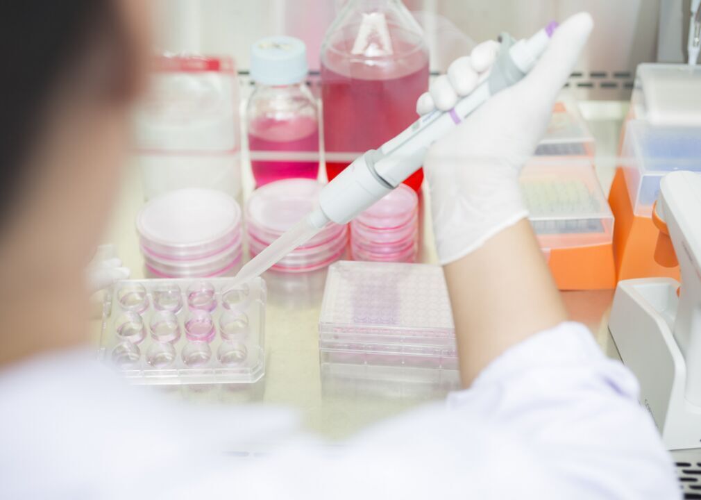 #27. Clinical laboratory technologists and technicians